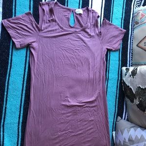 Dark pink tunic top! Flowy with lots of give!
